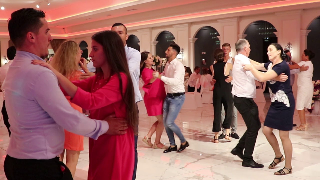 NUNTĂ RUSCOVA FORMATIA OKU INVIRTITĂ RUSEASCĂ FOTO VIDEO NELU BINGO STUDIO