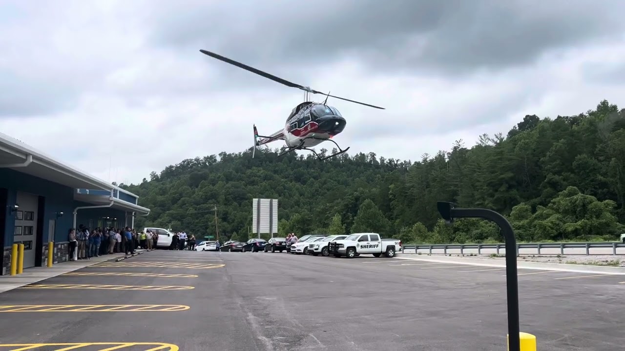 Air Evac Lifeteam - Helicopter Landing