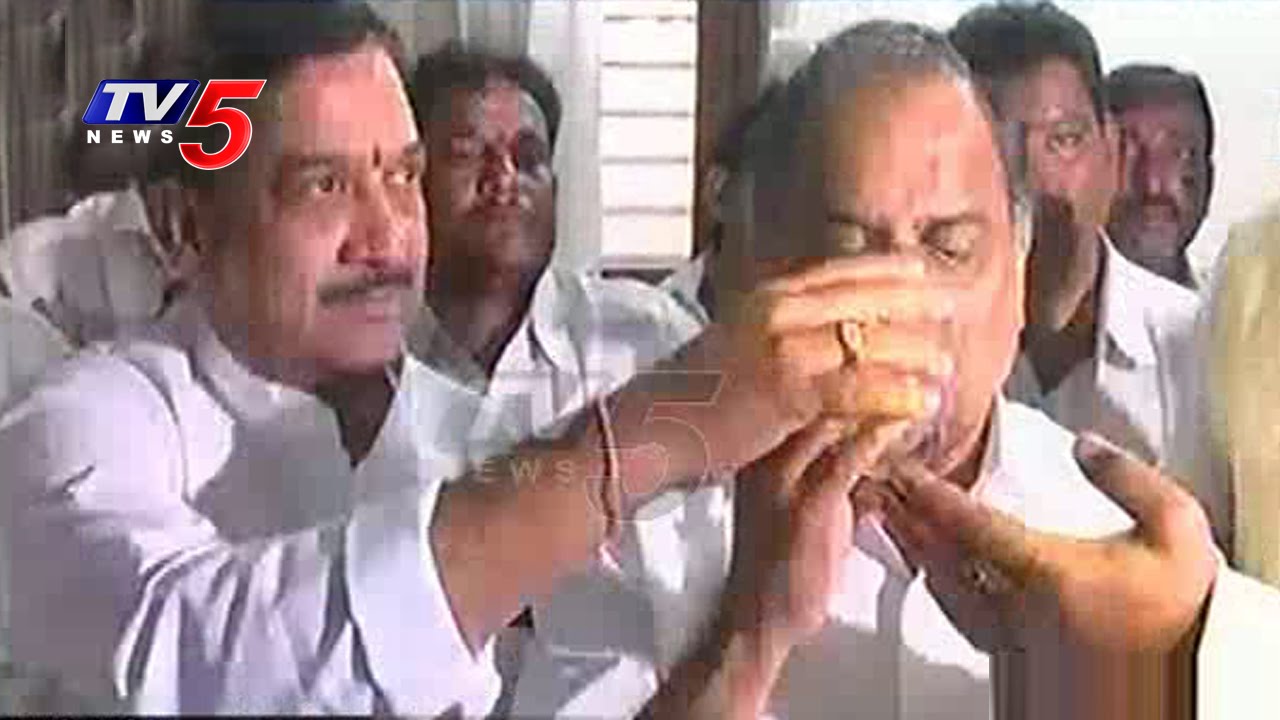 Kapu Leader Mudragada Padmanabham Ends his Hunger Strike | TV5 News