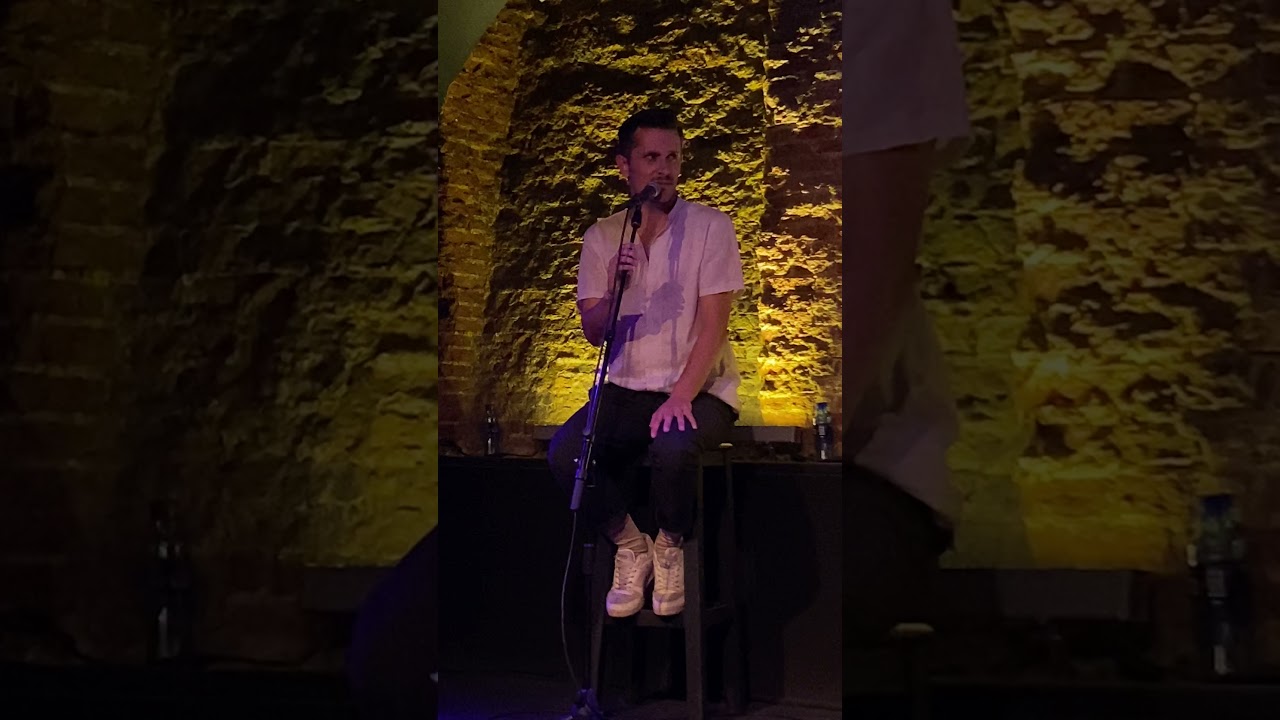 Lucía, versión francés-español de CAPEL & ANTÓN Perard en La Cueva de Lola