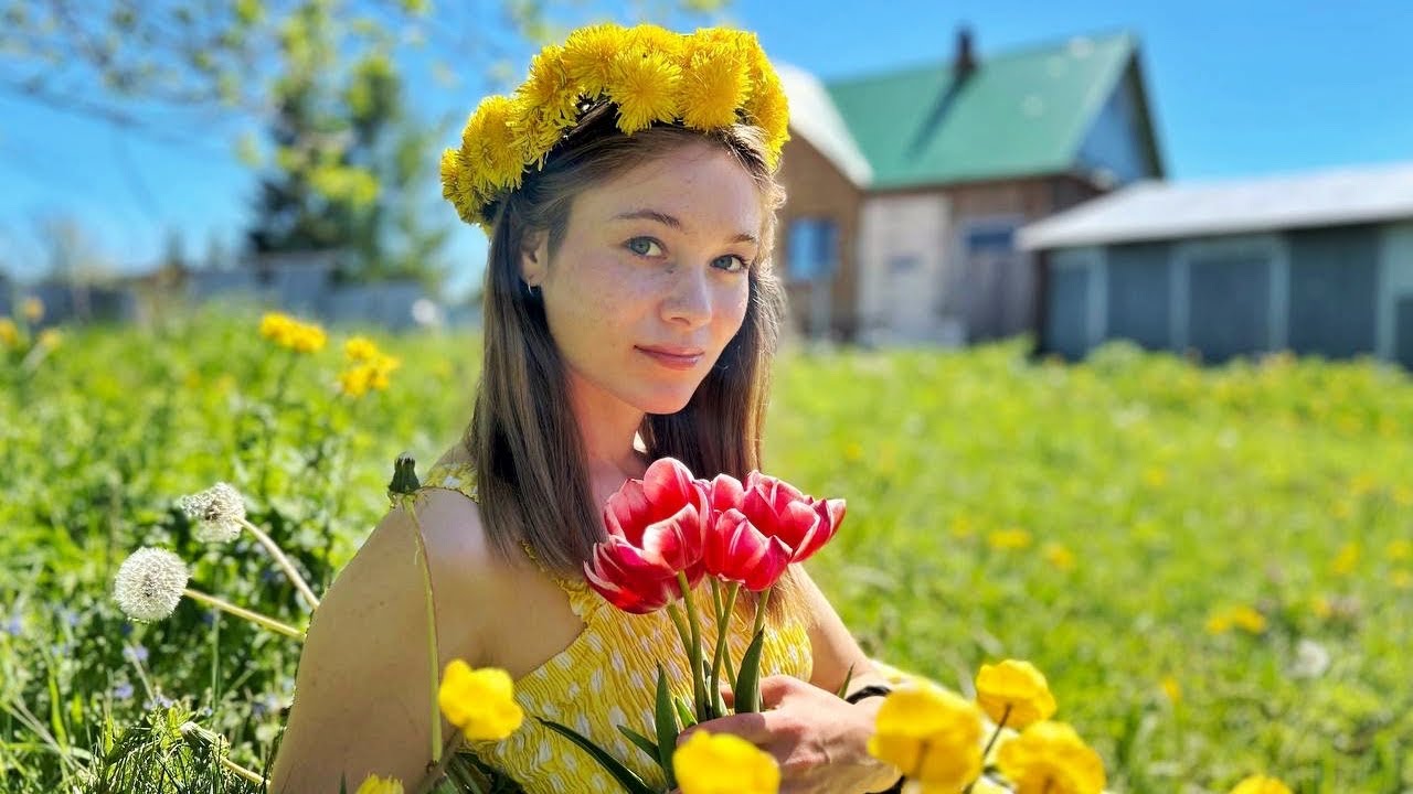 A wonderful summer day in a Russian village - thunderstorm, picnic, cooking