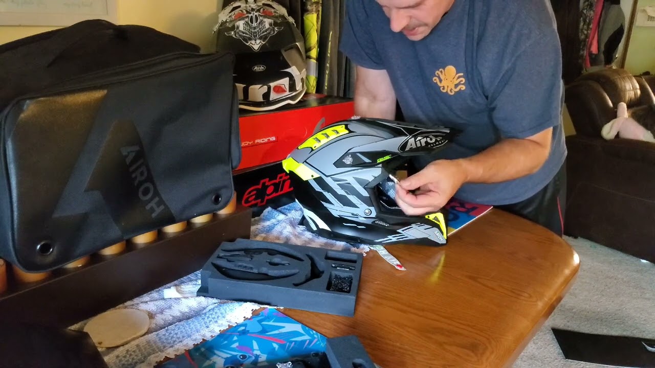 Airoh aviator 3 rampage carbon fiber review..ktm/husqvarna