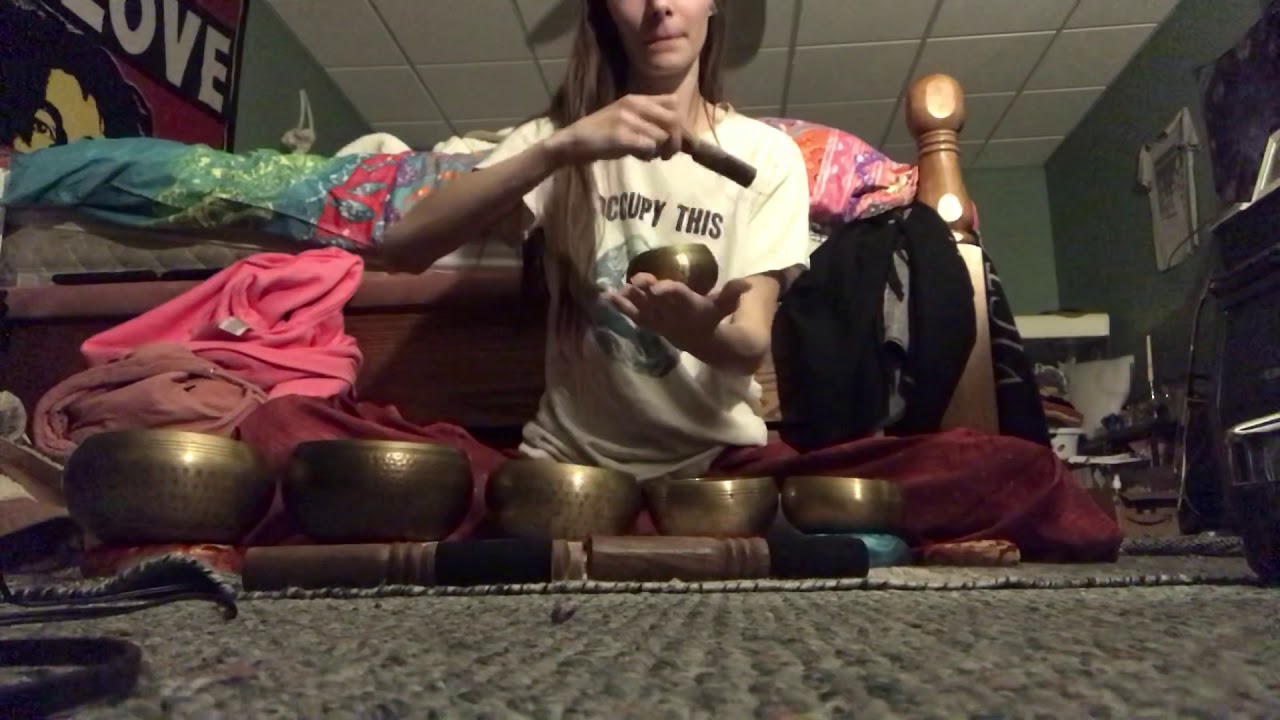Different sounds of Tibetan singing bowl sizes