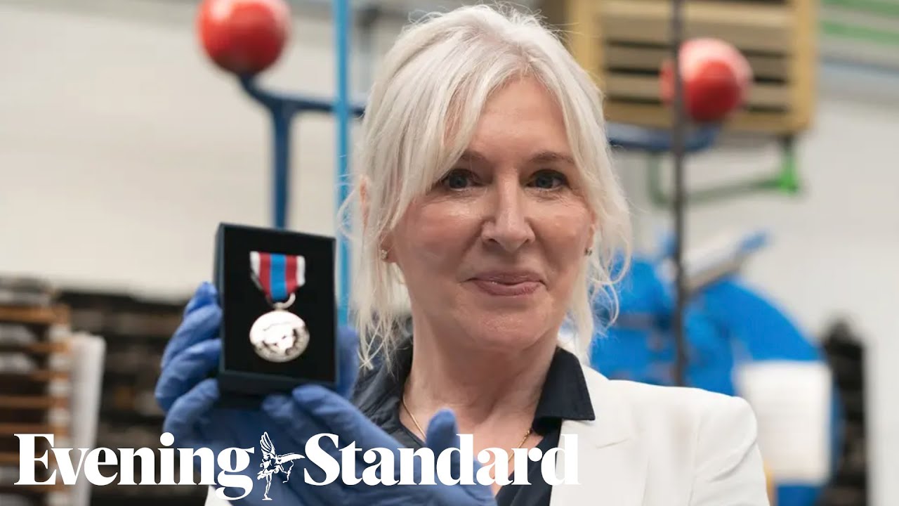 First look at Queen's Platinum Jubilee medal