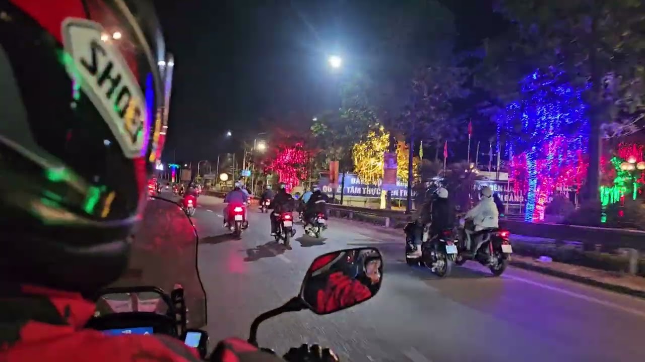 Dường về quê ngày tết xe đông di chuyển chậm