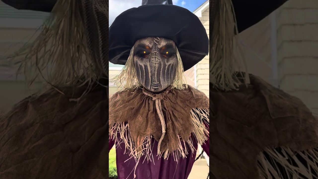 Spirit Halloween 2025 Tekky Design Sinister Strawman 