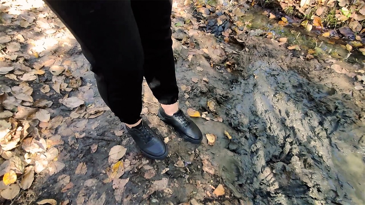 [ 28% ]▫️Girl Black Shoes in MUD