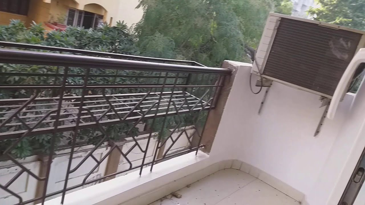 Well furnished 4bhk Spring valley apartments, sector-11 Dwarka Nearby market @ 2.35 cr. 9958494666