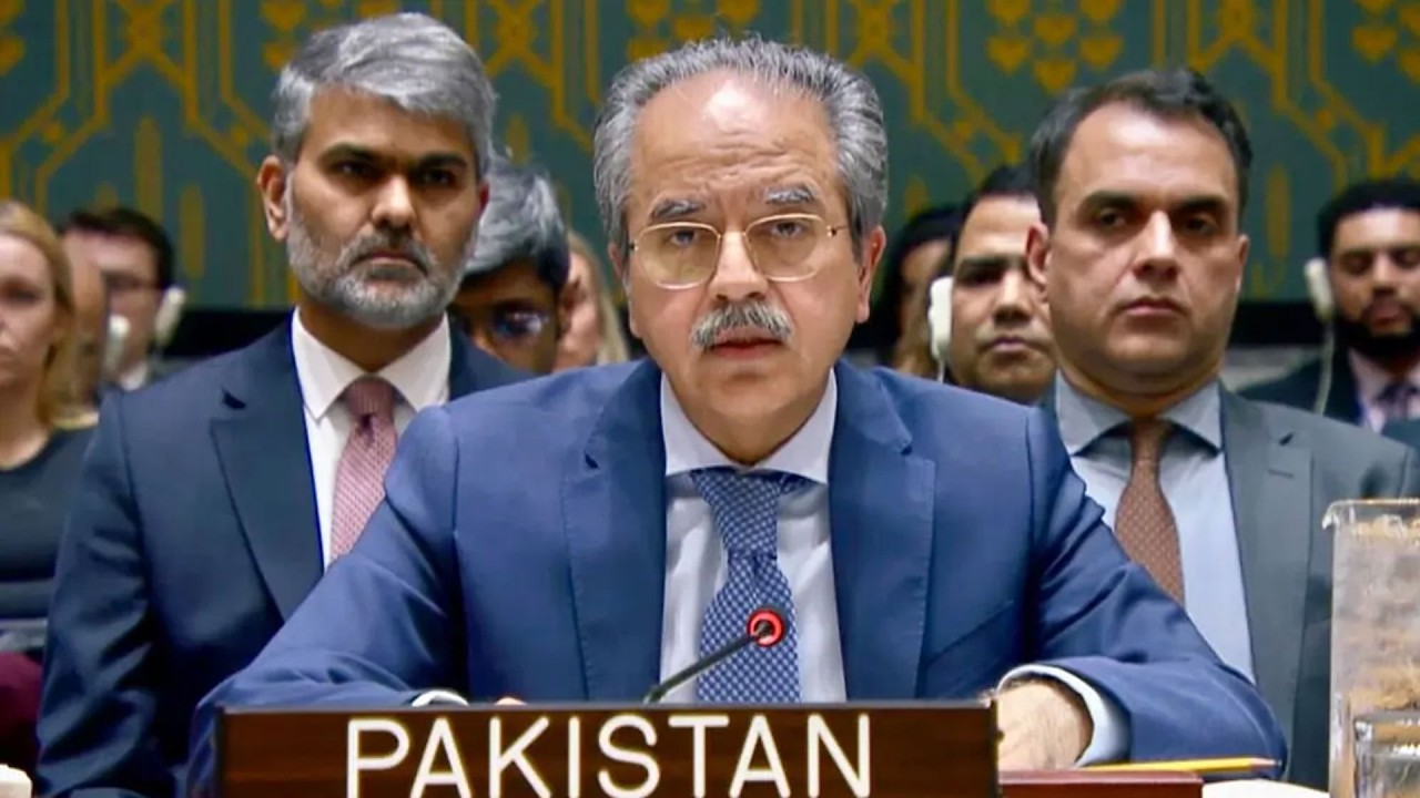 Pakistan urges de-escalation in Middle East, expresses solidarity with Gulf countries
