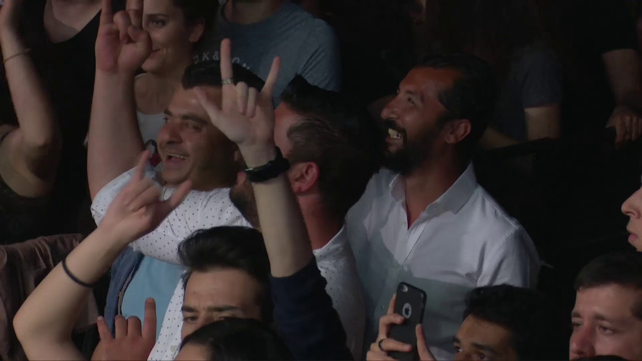 Hayko Cepkin - Yeni Bir Gün  (Concert Live) (İzmir Gündoğdu Meydanı - 19 Mayıs 2019)