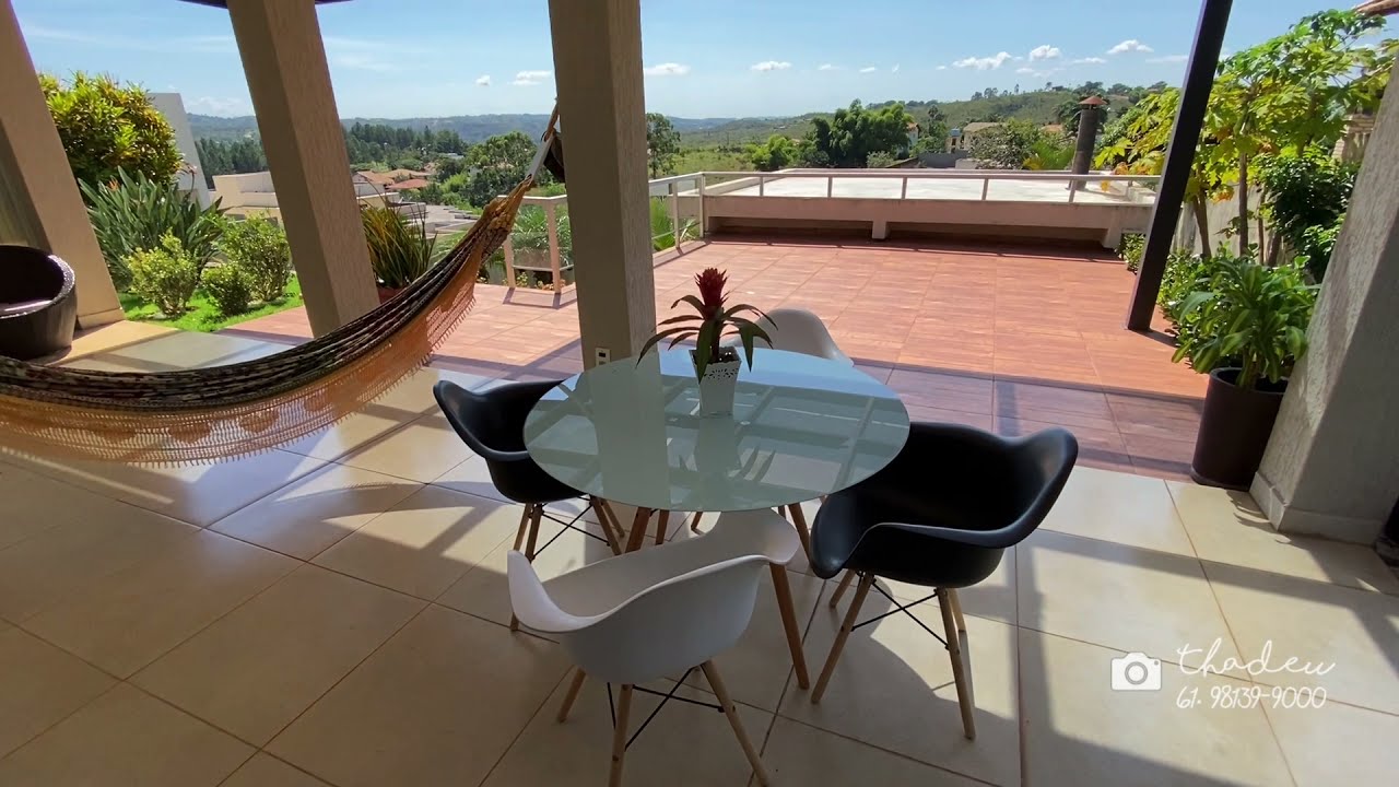 Casa 4 Quartos no Jardim Botânico.