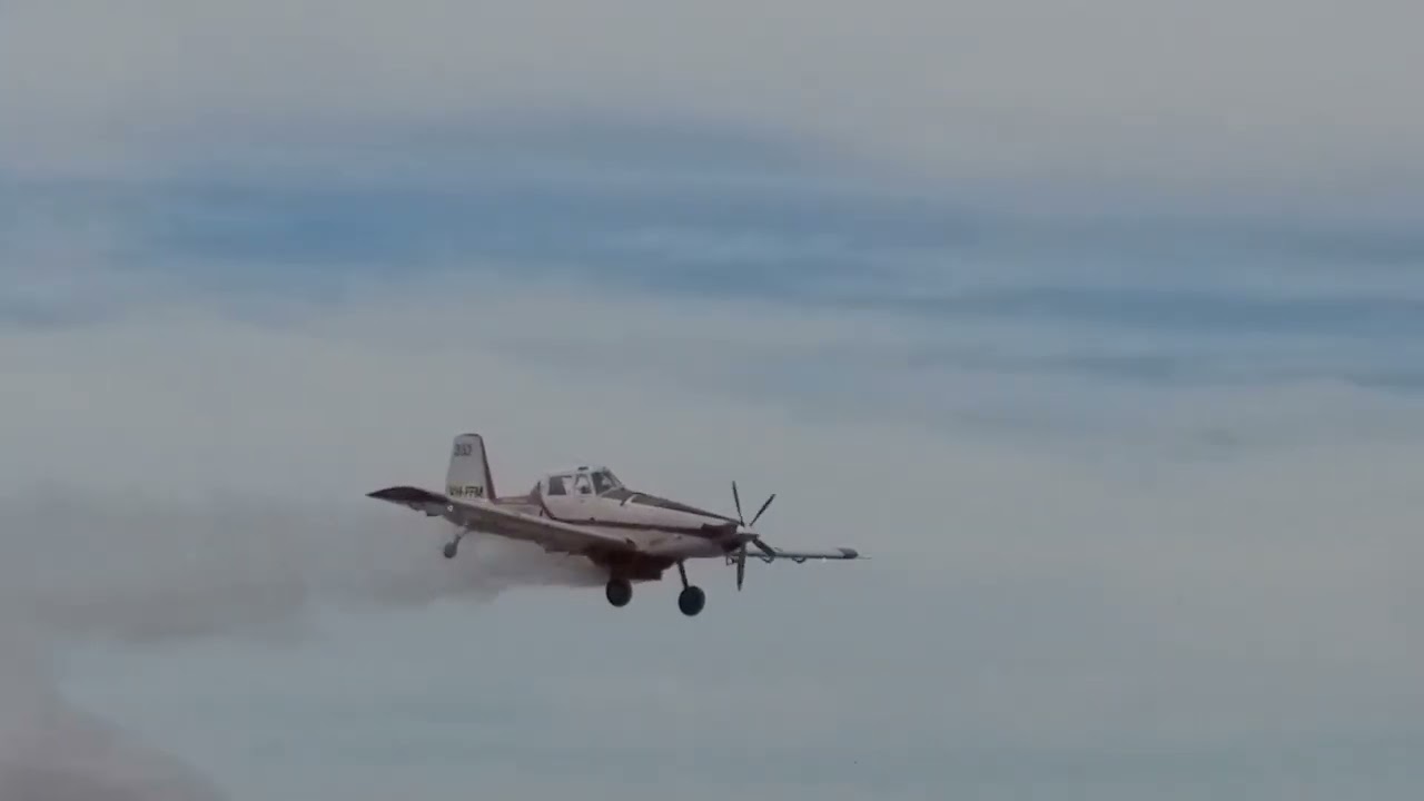 2022 Serpentine Airshow | Air Tractor Fire Fighting Airplane | Water Drop