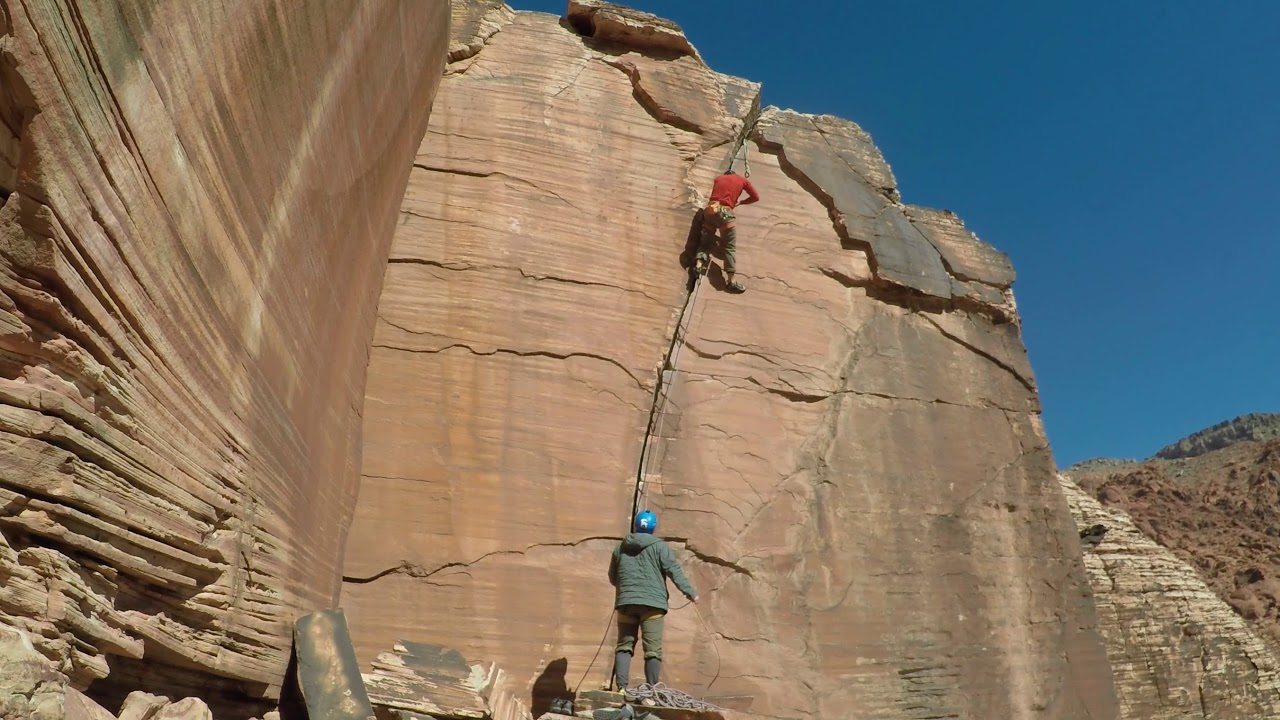 Atman (5.10a Trad) - Yin and Yang Cliff, Red Rock, Nevada