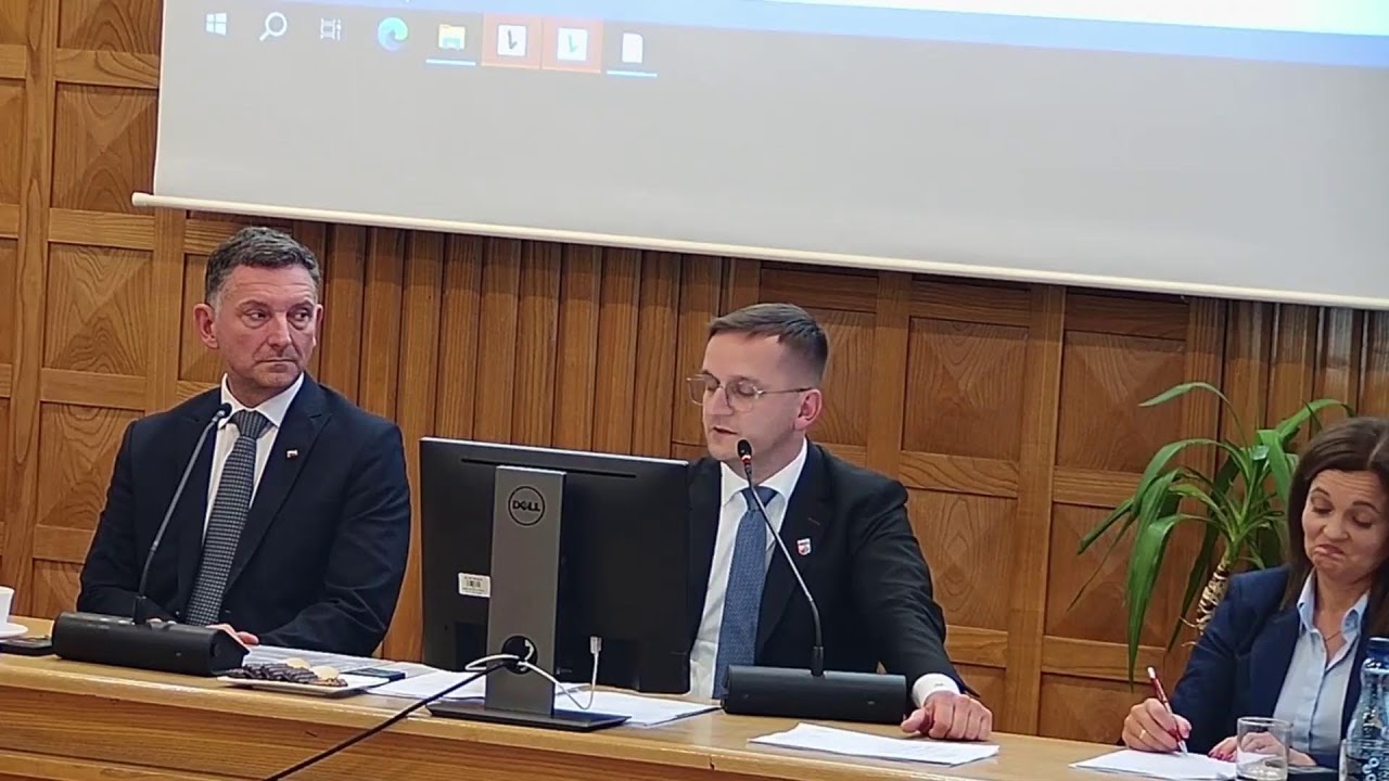 XIV Nadzwyczajna Sesja Rady Powiatu Mińskiego  VII Kadencji - 14.10.2025