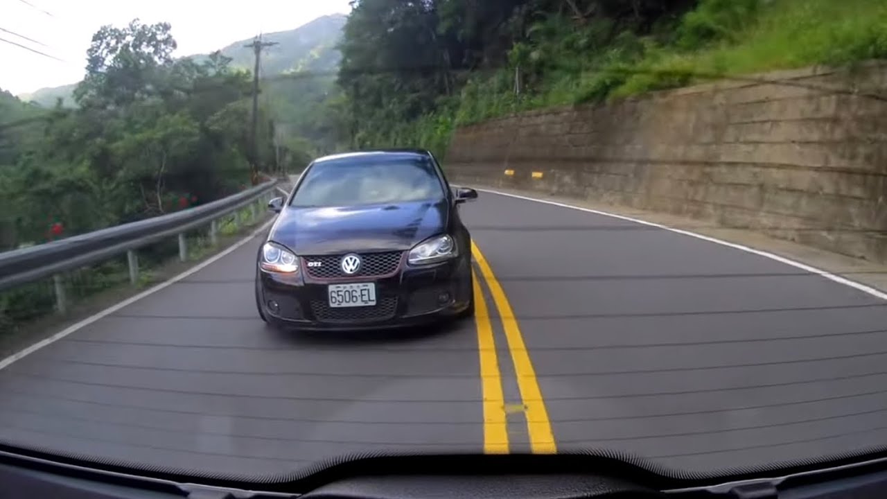 GOLF GTI  VS 206 RC mountain drive