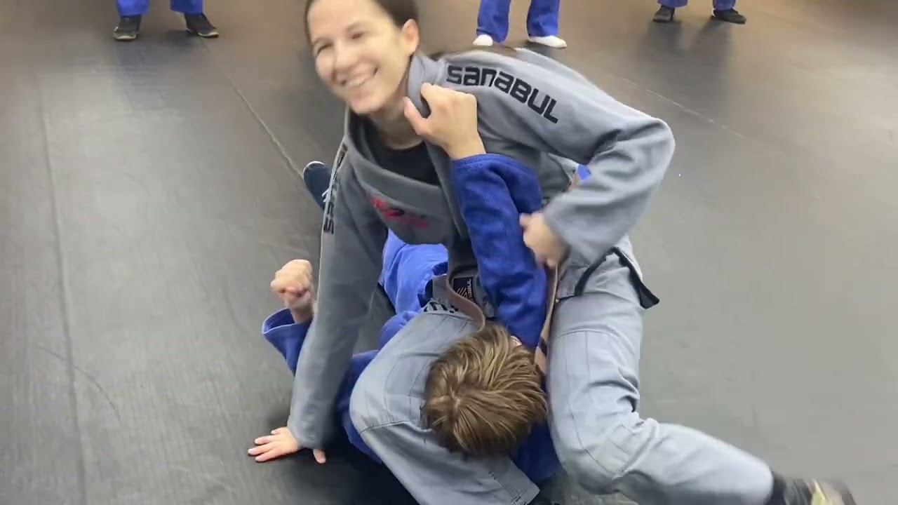 Jiu-Jitsu Domination: High-Pressure Submissions from Knee-on-Belly! 🥋🔥