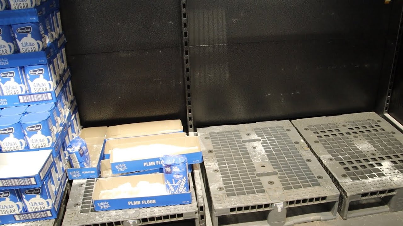 Empty shelves at Aldi because people been Panicking about the Coronavirus