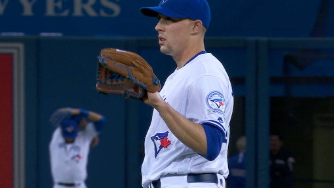 NYY@TOR: Sanchez pitches six stellar innings
