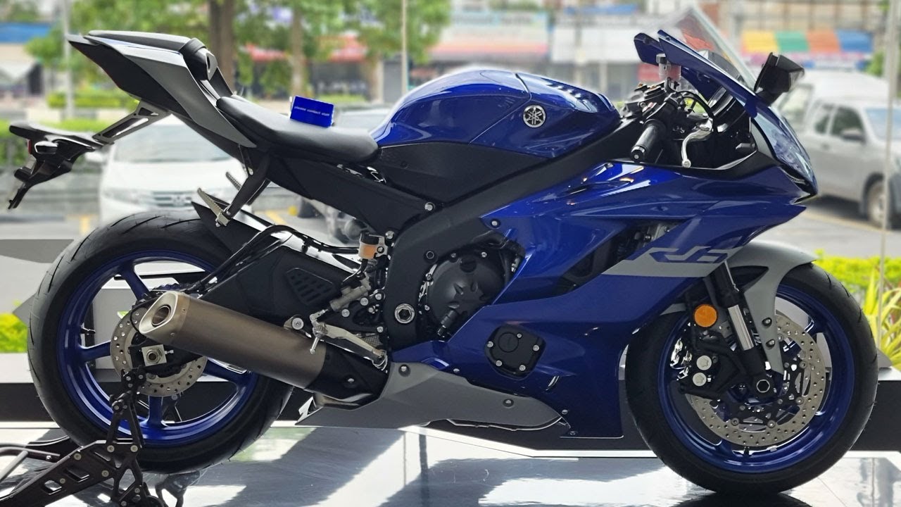 Yamaha YZF-R6 Icon blue
