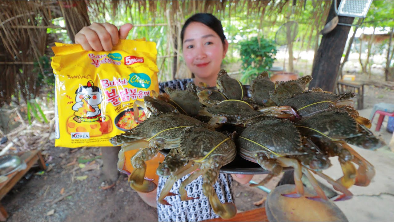 Hot Spicy Korean Noodle Blue Crab - Cooking With Sros