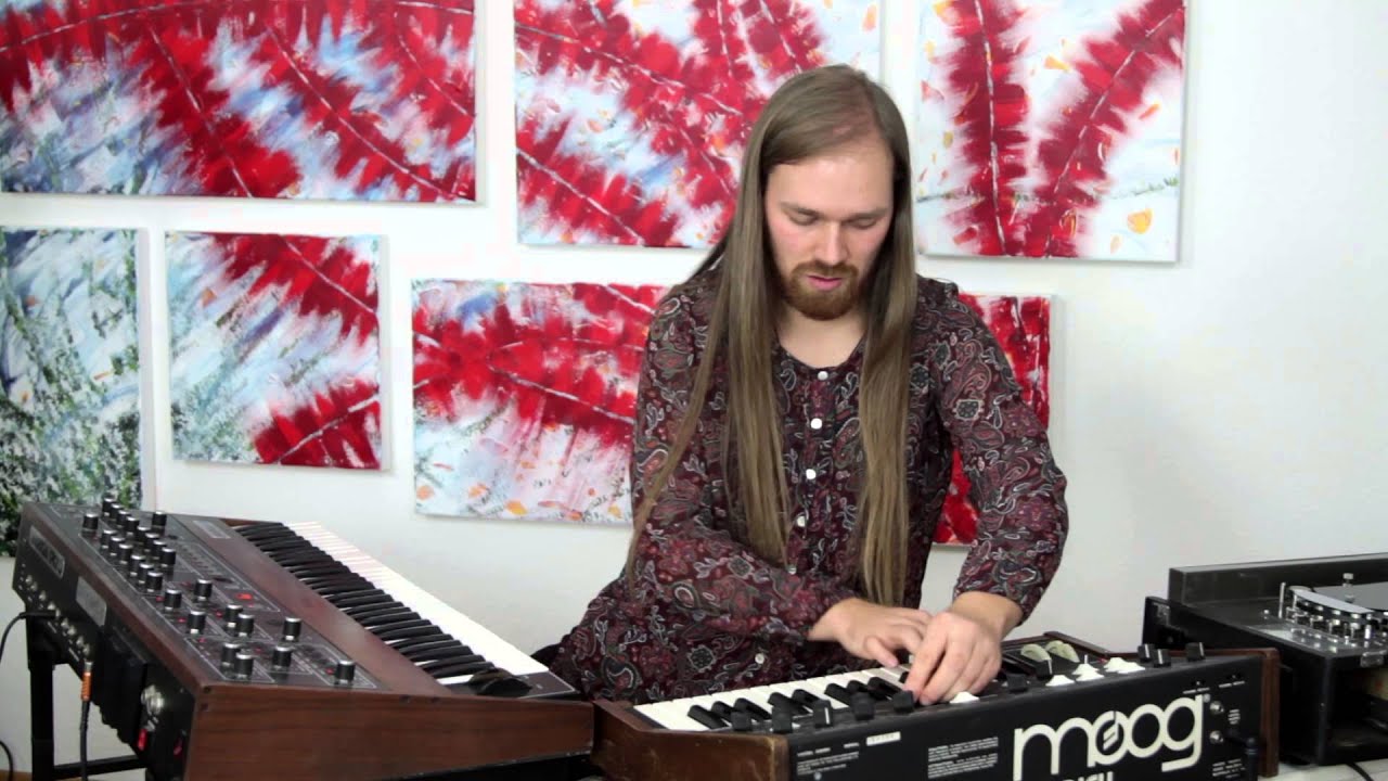 Theremin and Synths with Carolina Eyck