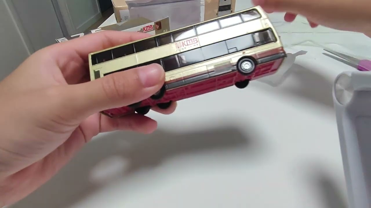 開箱片3 KMB VOLVO Super Olympian wright