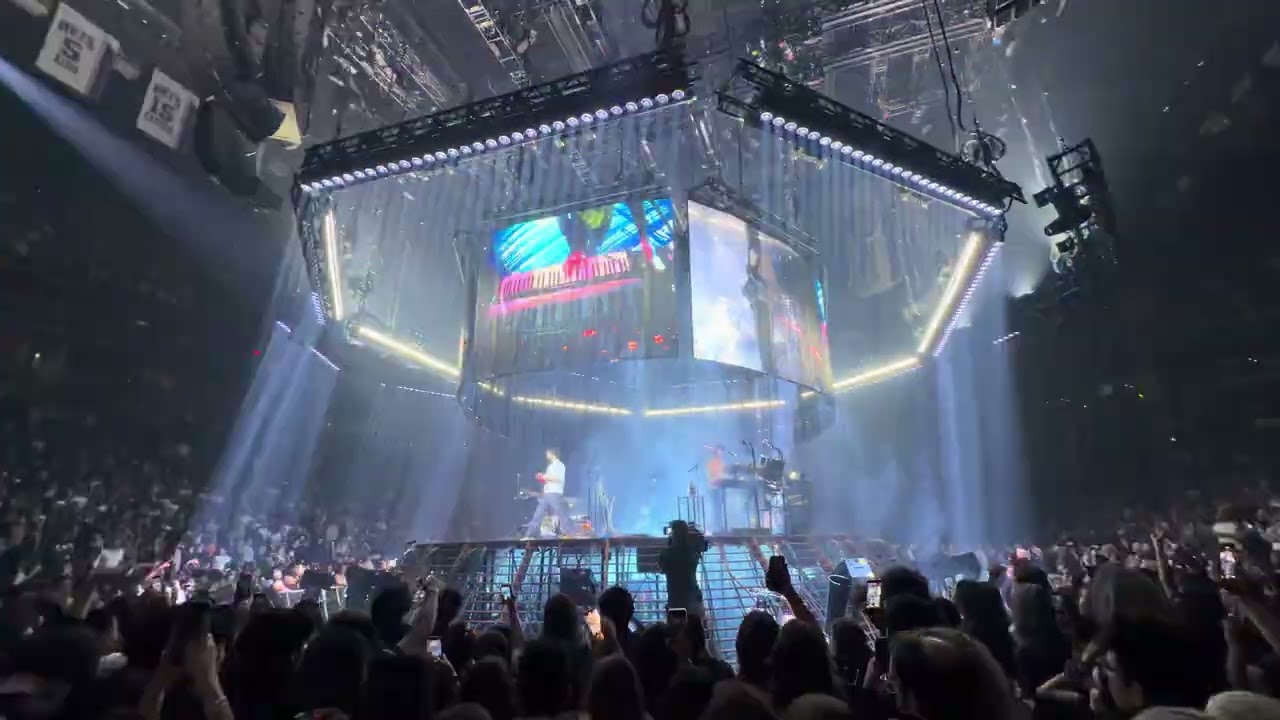 Let It Happen - Tame Impala [Barclays Center, October 28 2025, 4K HDR]