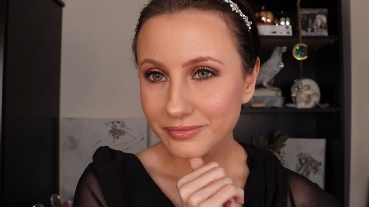 CHARLOTTE'S PALETTE OF BEAUTIFYING EYE TRENDS SUPER NEUTRAL MUA TUTORIAL