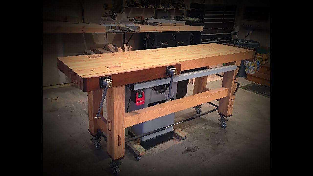 Inexpensive Woodworking Workbench With Mobile Base And Easy Storage