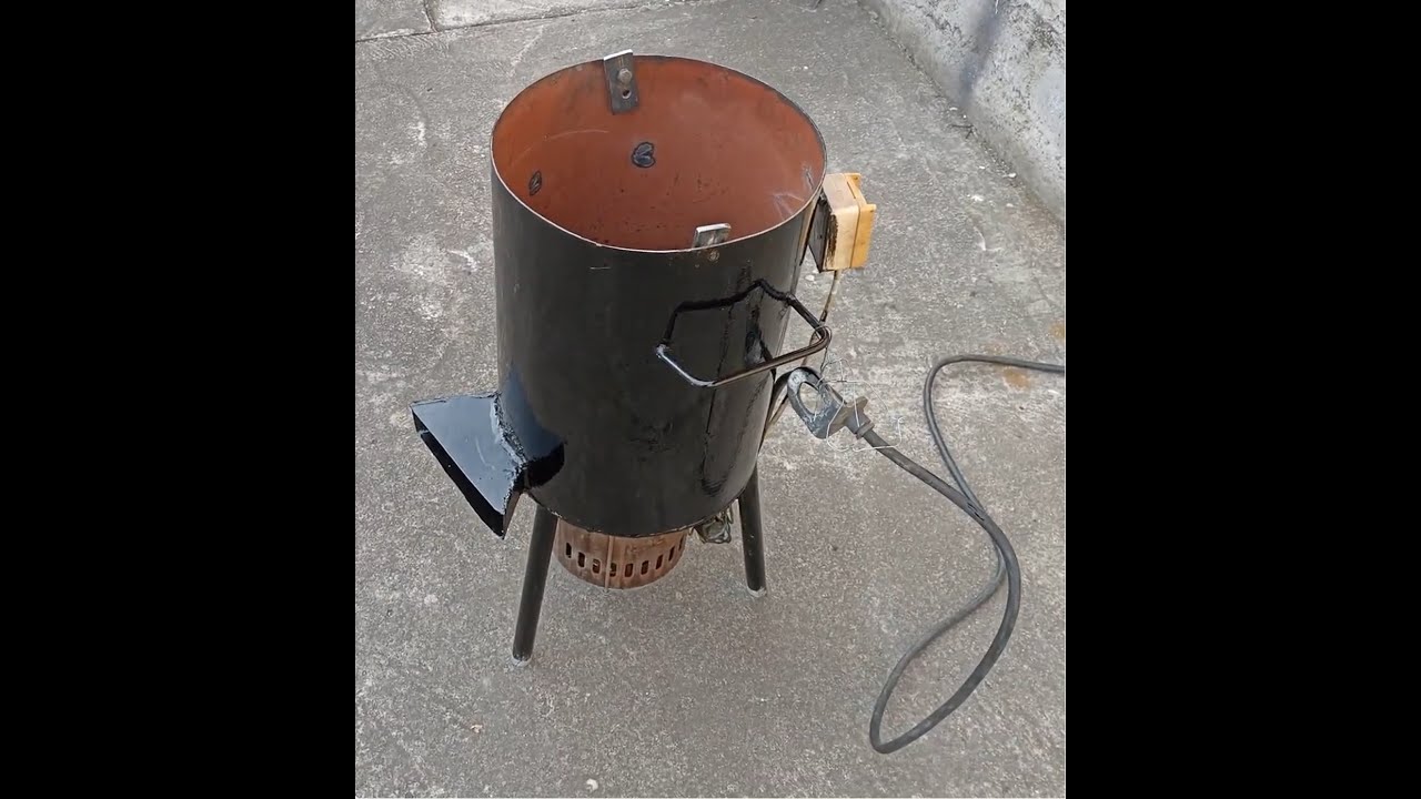 kis teljesítményű hobbi szalmadaráló, gombászáshoz.