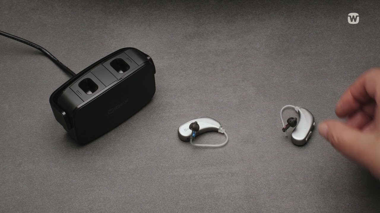 Powering your Widex Moment BTE on and off| Widex hearing aids