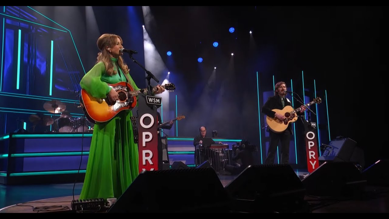 Margo Price - Love Me Like You Used To Do (Live at the Grand Ole Opry)