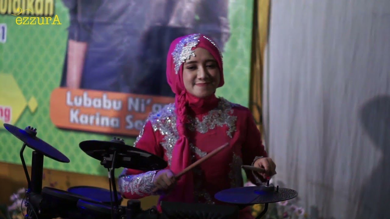 MERINDING TERUS KALAU DENGAR KAK MAKHI BAWAKAN LAGU LEGEND SATU INI I LIVE SHOW EZZURA #qasidah