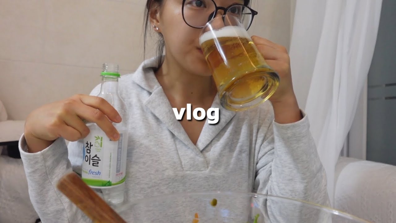 [vlog] 이상한 여자의 생날것의 음주로그.. | 음식연쇄살인마 | 꾸이꾸이 돼지촌 김치짜글이 빵그리토스트 필모라 혼술