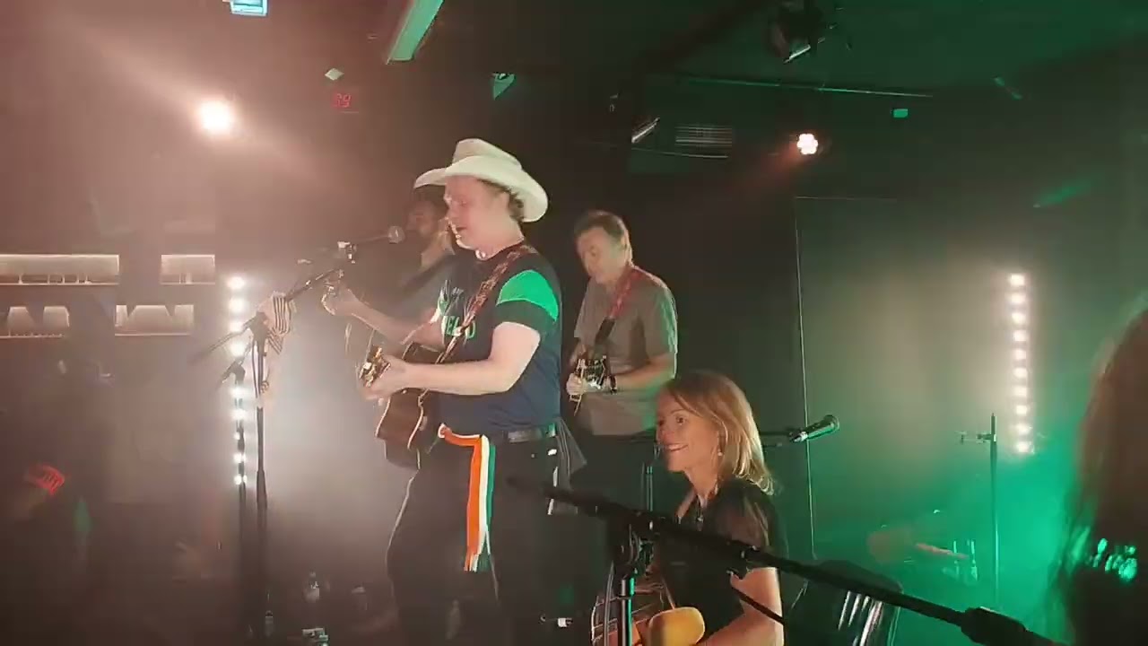 Sharon Shannon Galway Girl w Mundy, Gerry OConnor, Alan Connor, Jack Maher in Paris 11 August  2024