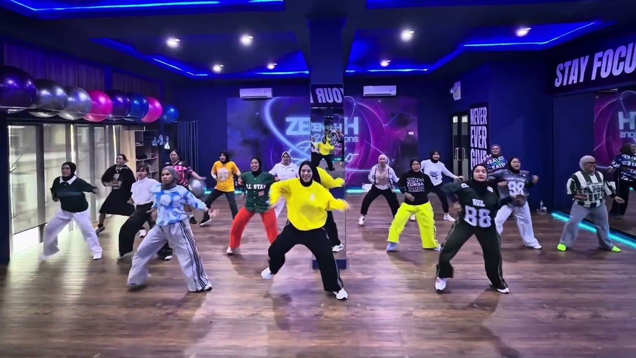 Pa Las Girlas RKT | ZUMBA | Choreo ZINNOVIMEGA 