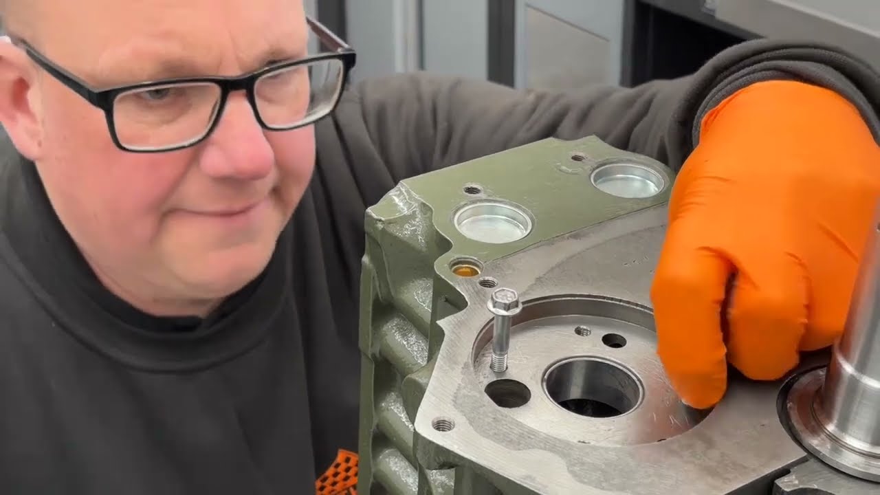 Сборка двигателя Classic Mini 1360 Short Motor, часть 6 — Установка распредвала