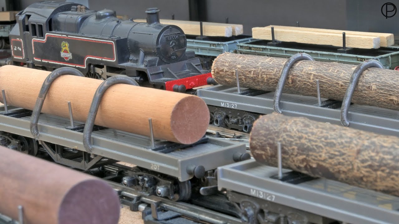 Tri-ang Railways R.59 2-6-2 Tank locomotive & R.212 Bogie Bolster Wagons With Log Loads