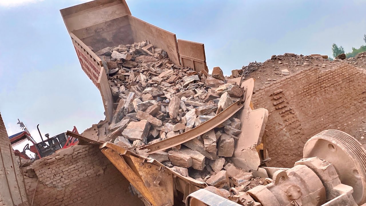 PLAYING with GIANT Rocks 🪨 ASMR Rocks Quarry CRUSHING Operations primary Jaw Crusher in action