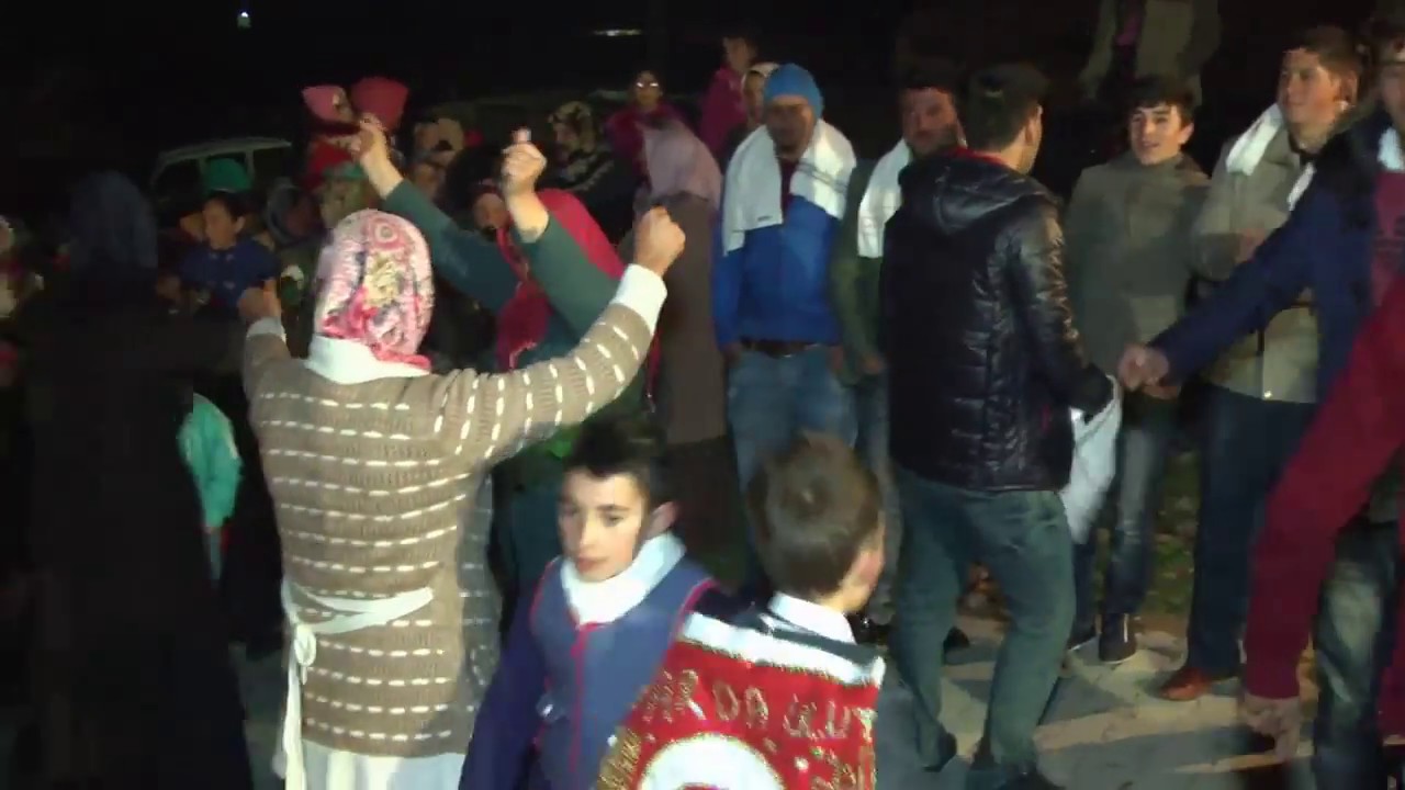 ULUÖREN KÖYÜNDEN_YASİN ULUTÜRK ASKER KINASINDAN BİR BÖLÜM İYİ SEYRETMELER DİLERİM