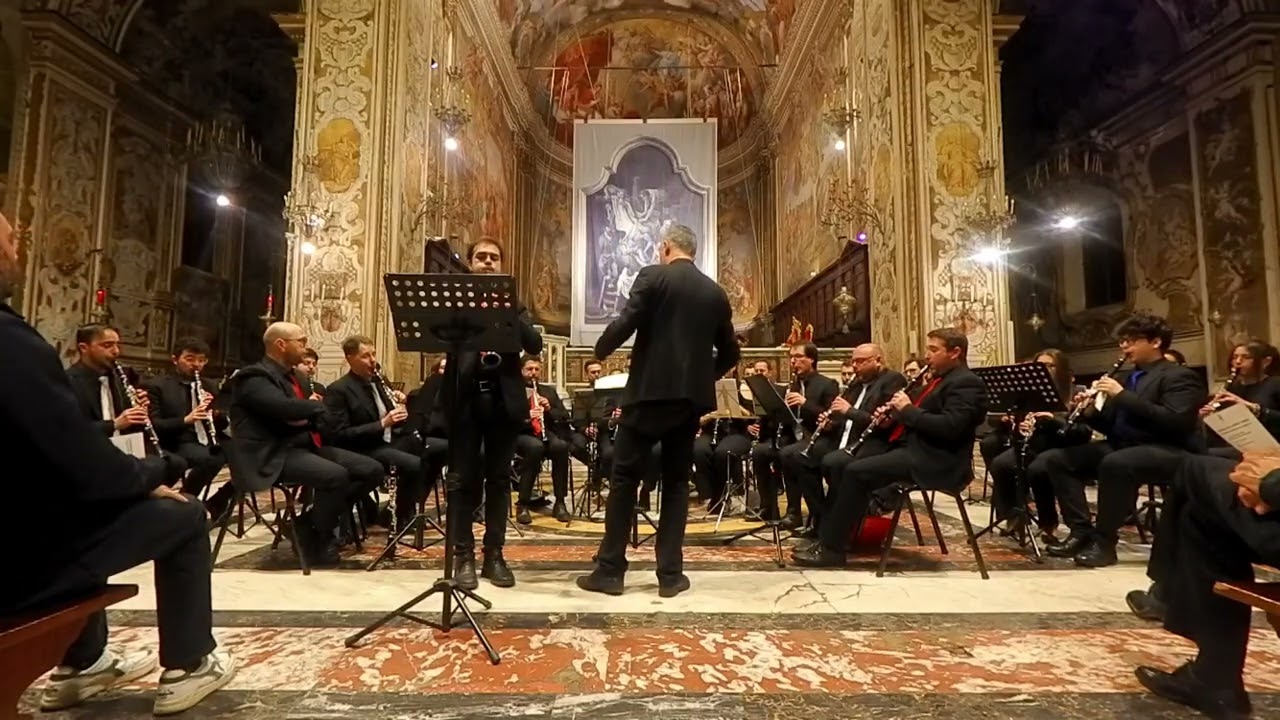 Love Theme di M.Mangani Orchestra Siciliana di Clarinetti sol. Loris Serratore dir. Marcello Caputo