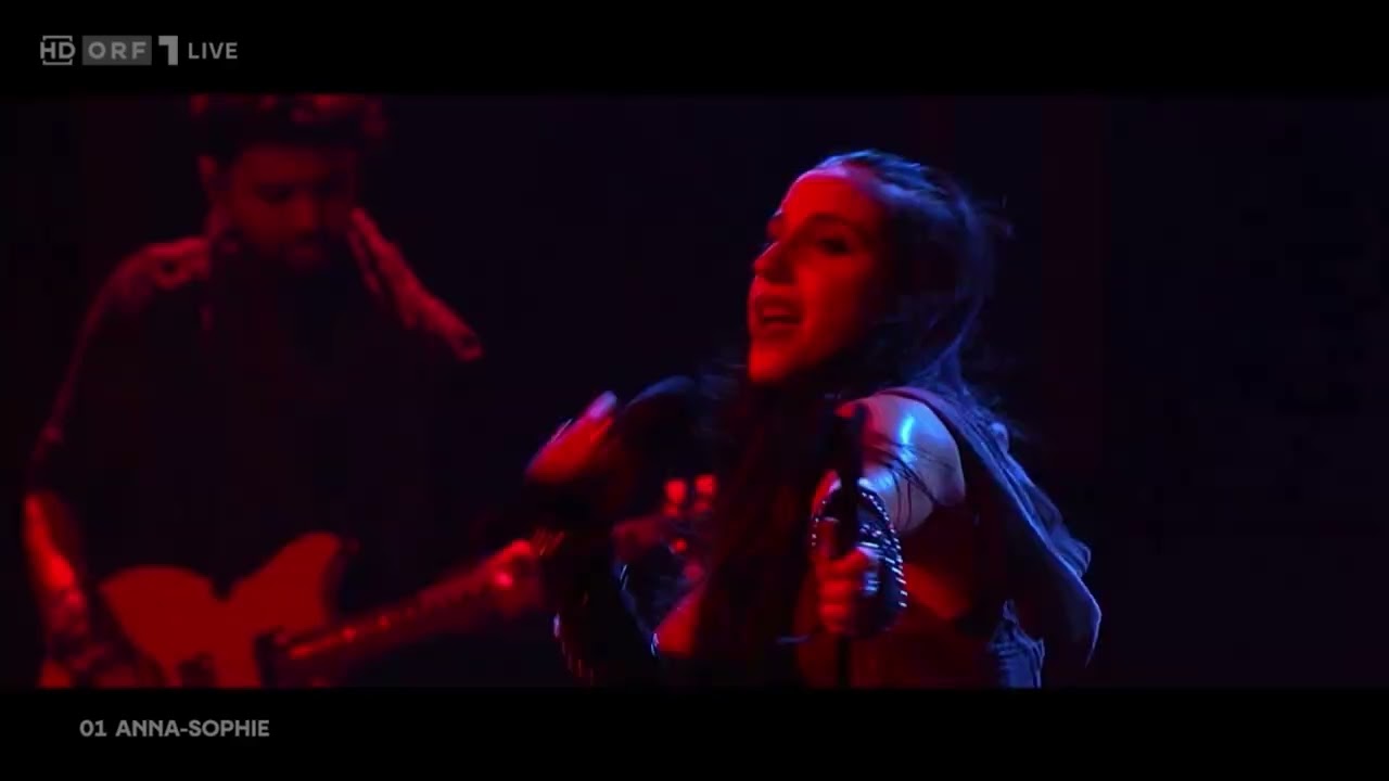 Superhuman - Anna-Sophie (Live from Vienna Calling - Wer singt f&uuml;r &Ouml;sterreich?: Die Show)