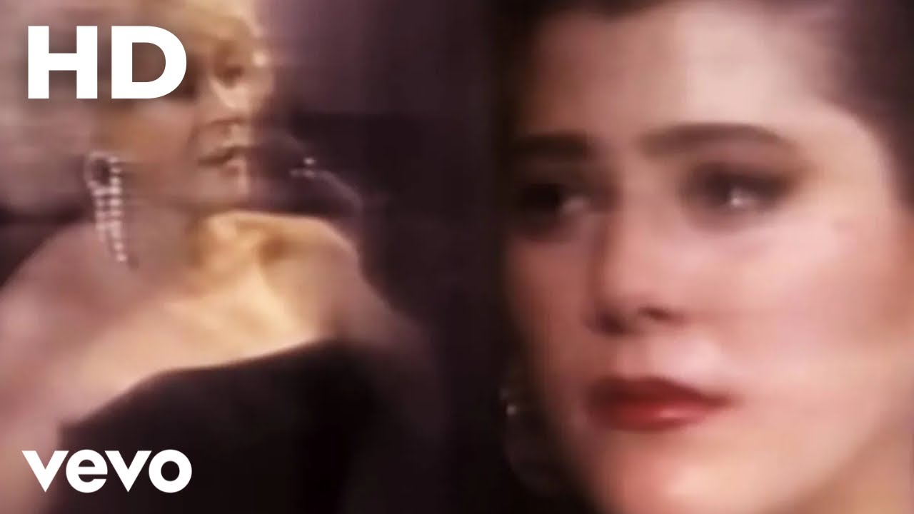 Alejandra Guzm&aacute;n, Silvia Pinal - Bye Mam&aacute; (Video Oficial HD)