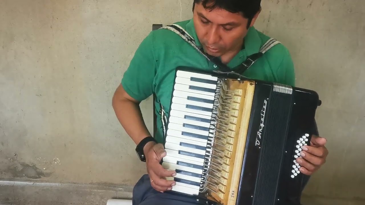 CUAL ES AQUEL PAJARILLO CUCA[NIVARDO MH]