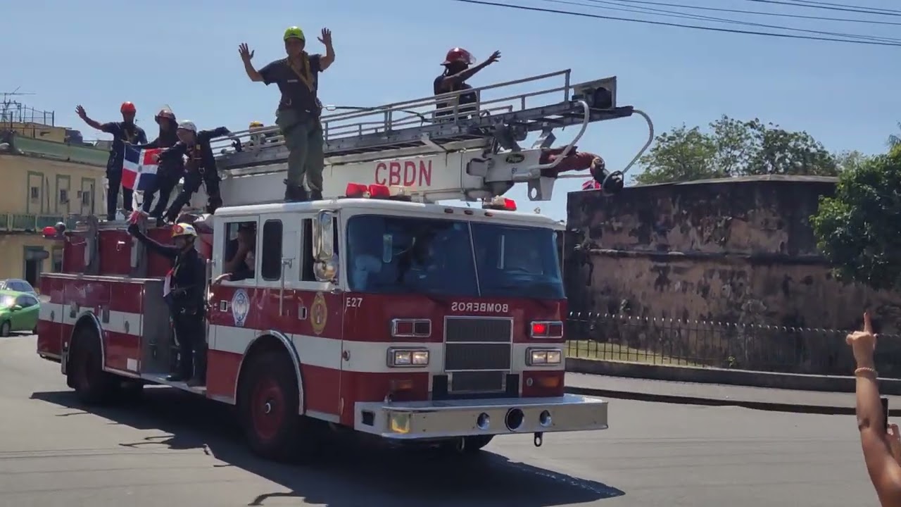 Día Nacional del Bombero, Desfile de Camiones de los Bomberos Distrito Nacional.