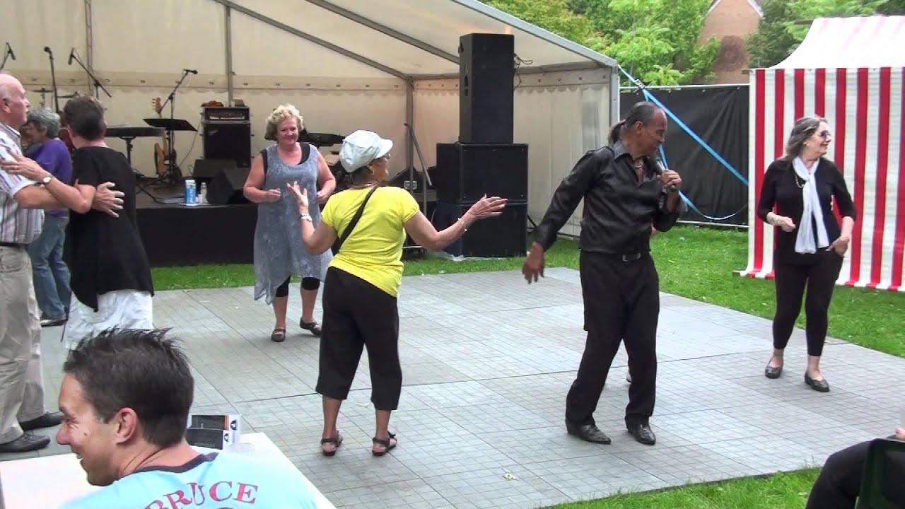Edu Schalk - Pasar Malam Etten-Leur 6 aug2011 - 