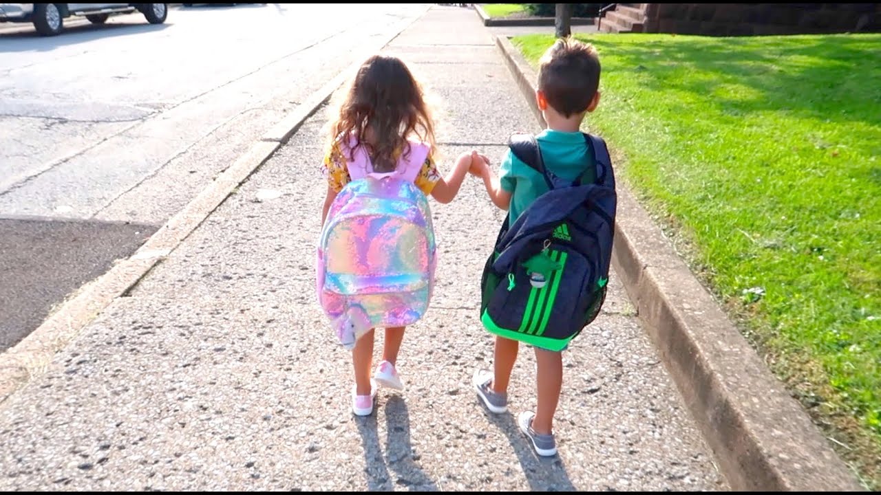 Sage & Poppy's First Day of School!