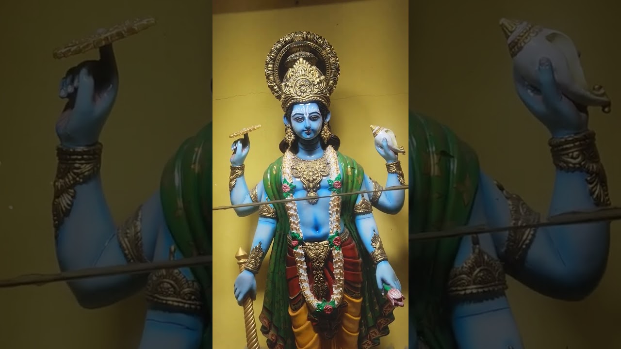 নবদ্বীপে এসে নরহরি ধাম দর্শন করলাম  এখানে মহাপ্রভুর উচ্চতা 60 ফুট