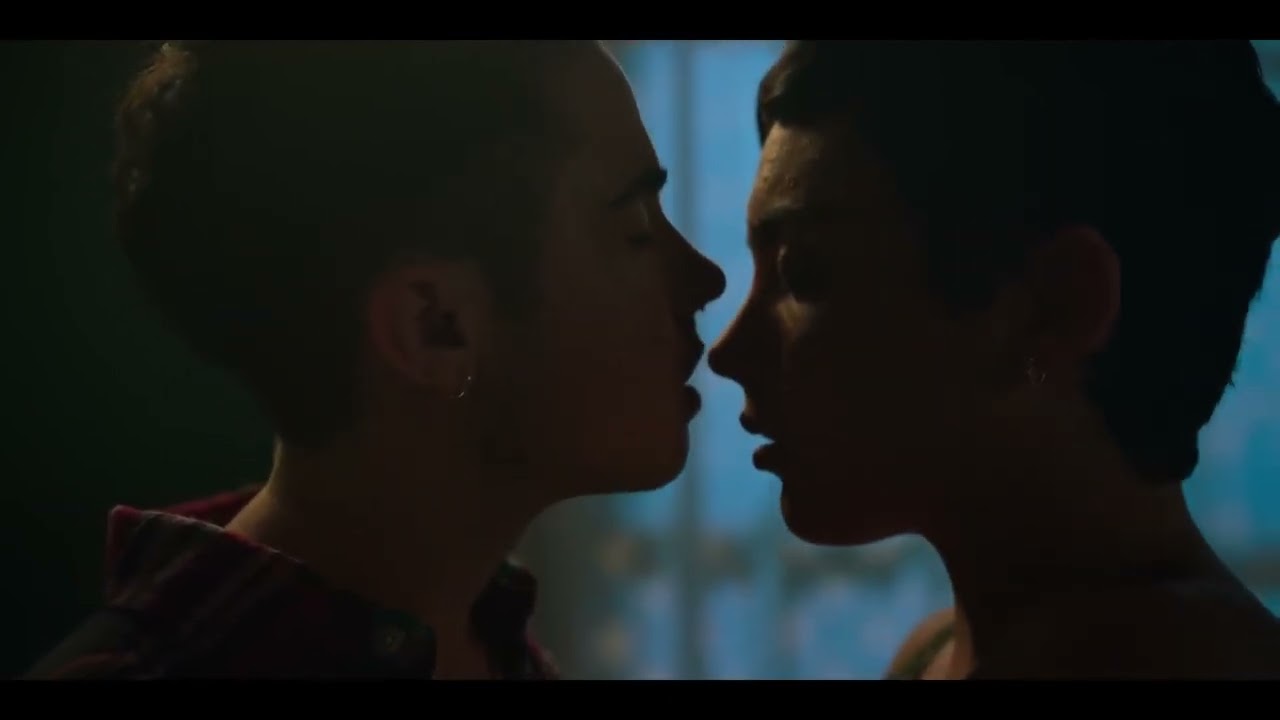 Elite Season 6   Kissing Scene &mdash; Ari and Nico Carla Diaz and Ander Puig   6x06