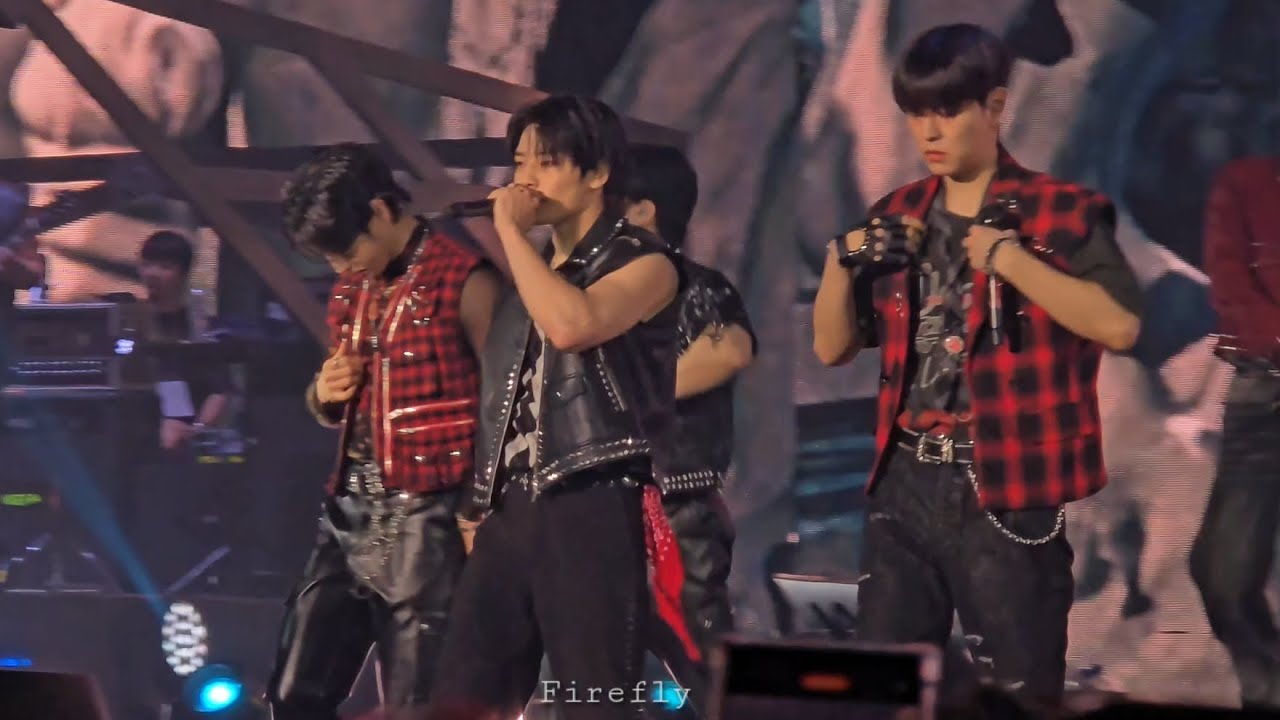 Stray Kids - Super Bowl (DominATE Tour Jakarta 2024)